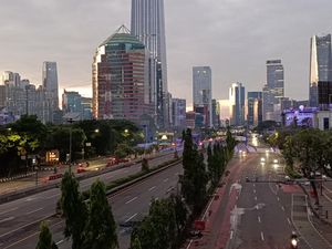 Massa di Polda Metro Mulai Membubarkan Diri, Lalin Gatot Subroto Normal