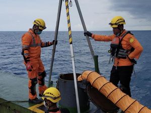 3 ABK Tewas Diduga Keracunan di Ruang Palka, Tim SAR Babel Evakuasi 3 ABK Tewas Diduga Keracunan di Ruang Palka, Tim SAR Babel Evakuasi