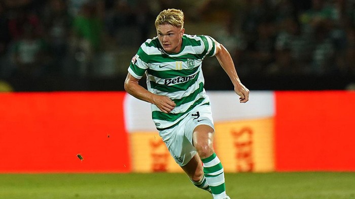 RIO MAIOR, PORTUGAL - AUGUST 8: Conrad Harder of Sporting CP in action during the Liga Portugal Betclic match between Casa Pia AC and Sporting CP at Estadio Municipal de Rio Maior on August 8, 2025 in Rio Maior, Portugal. (Photo by Gualter Fatia/Getty Images)