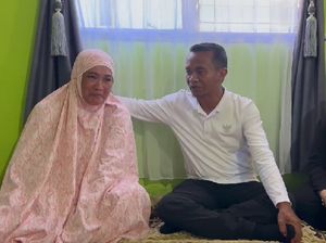 Ortu Kenang Sarina Wati Sosok Baik-Penurut, Pulang Kampung Tiap 3 Bulan Ortu Kenang Sarina Wati Sosok Baik-Penurut, Pulang Kampung Tiap 3 Bulan