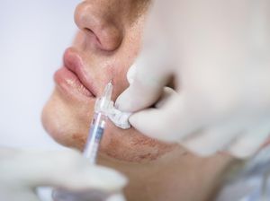 Skin Booster vs Collagen Stimulator, Mana yang Tepat untuk Kulitmu? Skin Booster vs Collagen Stimulator, Mana yang Tepat untuk Kulitmu?