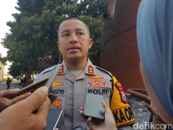 123 Orang Diamankan Terkait Kerusuhan-Kebakaran Gedung DPRD Kediri
