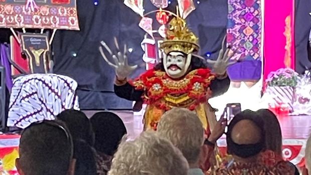 Pulau Ratu Victoria Komunitas Indonesia di Isle of Wright, Inggris, menggelar event Indonesian Culture Day untuk merayakan Hari Kemerdekaan Indonesia setiap 17 Agustus.