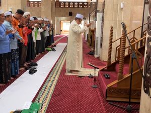 Ratusan Pengemudi Ojol di Banjarmasin Gelar Salat Gaib untuk Affan