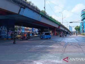 Jalan Depan Mako Brimob Kwitang Sudah Bisa Dilintasi Kendaraan Pagi Ini Jalan Depan Mako Brimob Kwitang Sudah Bisa Dilintasi Kendaraan Pagi Ini