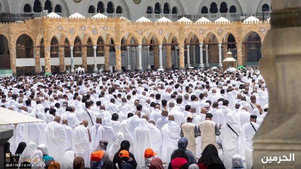 Masjidil Haram-Nabawi Dipenuhi 52 Juta Muslim Sepanjang Safar