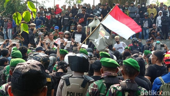 Stop Langsung Percaya! Pakar Ajak Kita Mikir Dulu Sebelum Sebar Info