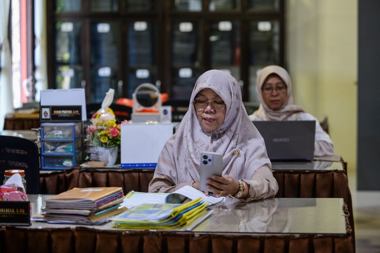 Terkuak! Ini Alasan Kemendikdasmen Tunda Pencairan Tunjangan Guru