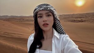 Foto Liburannya Aktris Cantik Davina Karamoy di Dubai