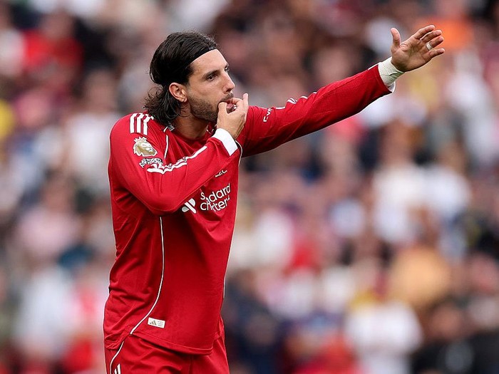 LIVERPOOL, ENGLAND - AUGUST 31:  Dominik Szoboszlai of Liverpool during the Premier League match between Liverpool and Arsenal at Anfield on August 31, 2025 in Liverpool, England. (Photo by Carl Recine/Getty Images)