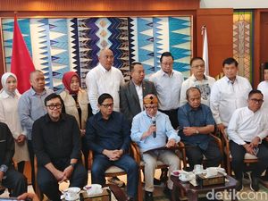 DPRD Jawa Barat Resmi Sampaikan Maklumat ke Pemerintah Pusat DPRD Jawa Barat Resmi Sampaikan Maklumat ke Pemerintah Pusat