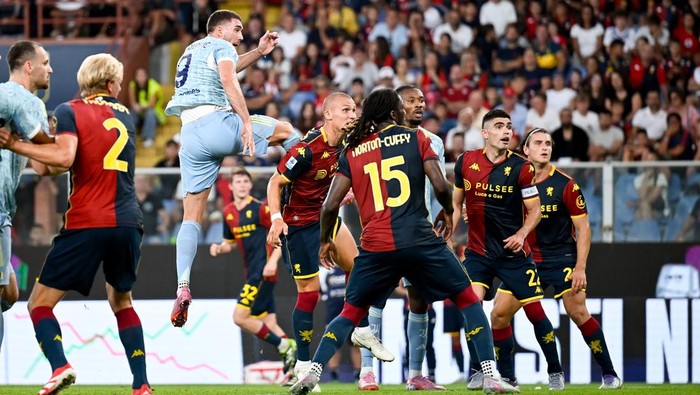 GENOA, ITALY - AUGUST 31: Dusan Vlahovic  of Juventus scores 0-1 goal during the Serie A match between Genoa CFC and Juventus FC at Luigi Ferraris Stadium on August 31, 2025 in Genoa, Italy. (Photo by Daniele Badolato - Juventus FC/Juventus FC via Getty Images)