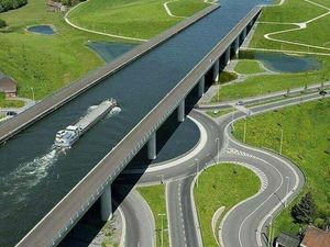 Foto Infrastruktur Brilian dan Indah Dilihat, Cantiknya! Foto Infrastruktur Brilian dan Indah Dilihat, Cantiknya!