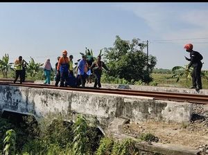 Petani Asal Mantup Tewas Tertabrak KA Anjasmoro di Plosowahyu Lamongan Petani Asal Mantup Tewas Tertabrak KA Anjasmoro di Plosowahyu Lamongan