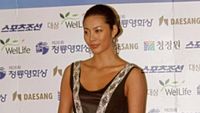8 Foto Lee Ki Yong, Dulu Top Model Kini Hidup Sederhana Jadi Pegawai Restoran