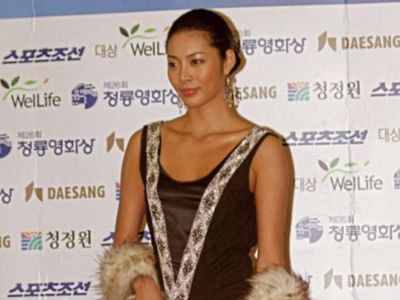 8 Foto Lee Ki Yong, Dulu Top Model Kini Hidup Sederhana Jadi Pegawai Restoran