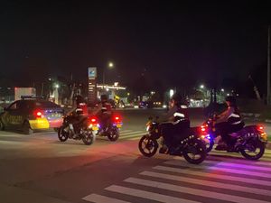 Polres Serang Patroli Skala Besar Bareng TNI-Satpol PP Jaga Kondusifitas Polres Serang Patroli Skala Besar Bareng TNI-Satpol PP Jaga Kondusifitas