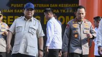 Prabowo Jenguk Polisi Terluka, Janjikan Pangkat Luar Biasa