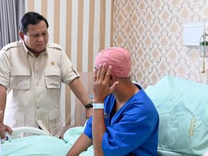 Prabowo Ungkap Temuan Truk Angkut Alat Pembakar Saat Aksi Ricuh Prabowo Ungkap Temuan Truk Angkut Alat Pembakar Saat Aksi Ricuh