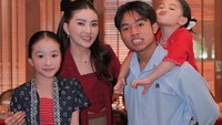 Anak-anak Tambah Gede, Sarwendah Awet Muda