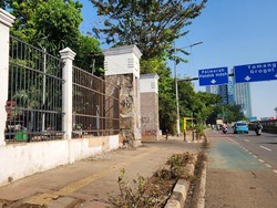 Video: Aparat TNI-Polri Masih Berjaga di Gedung DPR Pagi Ini