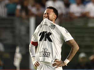 Kontrak Neymar Mau Habis, Belum Ada Klub yang Nawar Kontrak Neymar Mau Habis, Belum Ada Klub yang Nawar