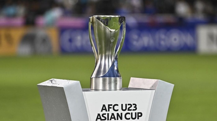 The AFC U23 Asian Cup trophy is on display before the AFC U23 Asian Cup 2024 final match between Japan and Uzbekistan at Jassim Bin Hamad Stadium in Qatar, on May 3, 2024. (Photo by Noushad Thekkayil/NurPhoto via Getty Images)