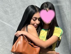 Denada Beberkan Alasan Tak Bebaskan Anak Main Medsos