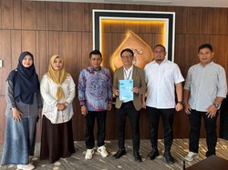 Andre Rosiade Dampingi Bupati Solok Temui Dirut Telkomsel Usul Bangun 6 BTS