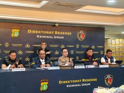 Delpedro dan 5 Tersangka Kasus Hasutan Aksi Anarkis Masih Diperiksa Polda Metro