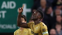 Marc Guehi gagal didapatkan Liverpool dari Crystal Palace di momen-momen akhir bursa transfer musim panas ditutup pada 1 September. Palace nggak jadi lepas karena nggak dapat bek baru (REUTERS/Chris Radburn)