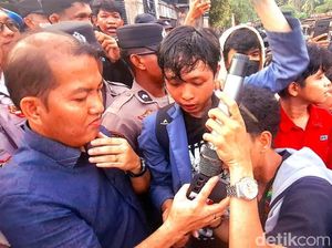 Deddy Sitorus Klarifikasi Pernyataan yang Picu Kemarahan Pendemo di Tarakan