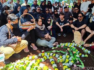 Kenangan Baik Sosok Mendiang Acil Bimbo di Mata Keluarga dan Kerabat Kenangan Baik Sosok Mendiang Acil Bimbo di Mata Keluarga dan Kerabat