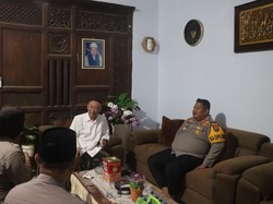 Kapolres Pasuruan Silaturahmi ke Kiai Minta Doa Stabilitas Kamtibmas