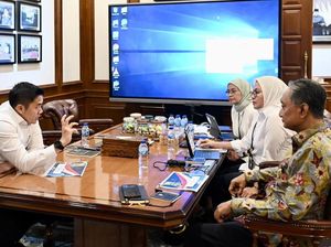 Menteri PU Ungkap Pertemuan hingga Dini Hari dengan Seskab Teddy Menteri PU Ungkap Pertemuan hingga Dini Hari dengan Seskab Teddy