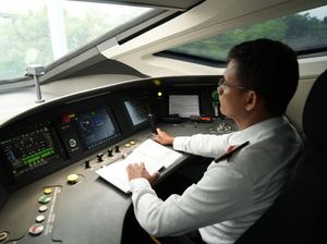 64 Masinis KAI Resmi Kemudikan Semua Perjalanan Whoosh 64 Masinis KAI Resmi Kemudikan Semua Perjalanan Whoosh
