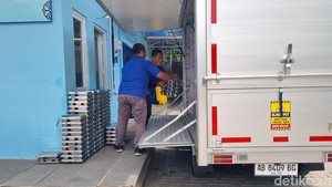 Video: Heboh Temuan Larva Lalat Pada Menu MBG SMA di Gorontalo