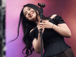 Bocoran Art Toys Bernadya Rilisan CD Artsy Lomba Sihir di JICAF 2025 Bocoran Art Toys Bernadya Rilisan CD Artsy Lomba Sihir di JICAF 2025