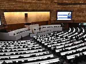 Partai Penguasa di Thailand Ajukan Pembubaran Parlemen Partai Penguasa di Thailand Ajukan Pembubaran Parlemen