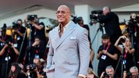 Penampilan Terbaru The Rock Ramai Dibahas Netizen
