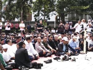Reaksi Kapolda Jabar Usai Dikritik Langsung Mahasiswa Reaksi Kapolda Jabar Usai Dikritik Langsung Mahasiswa