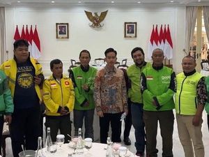 Kisah Ojol Ketemu Gibran di Istana: Dituding Rekayasa, Dibantah Aplikator Kisah Ojol Ketemu Gibran di Istana: Dituding Rekayasa, Dibantah Aplikator