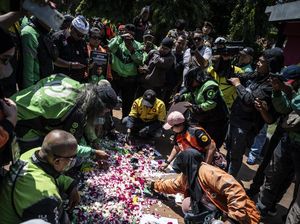 Mengenal Istilah SEAblings, Tren Solidaritas di Tengah Demo DPR Mengenal Istilah SEAblings, Tren Solidaritas di Tengah Demo DPR