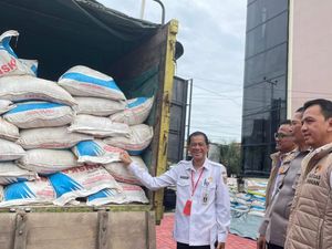 Bongkar Penyelewengan Pupuk Bersubsidi, Polda Kalsel Sita Ratusan Karung Bongkar Penyelewengan Pupuk Bersubsidi, Polda Kalsel Sita Ratusan Karung