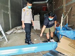 Tukang Las di Polman Tewas Tertimpa Pintu Besi Ruko Tukang Las di Polman Tewas Tertimpa Pintu Besi Ruko