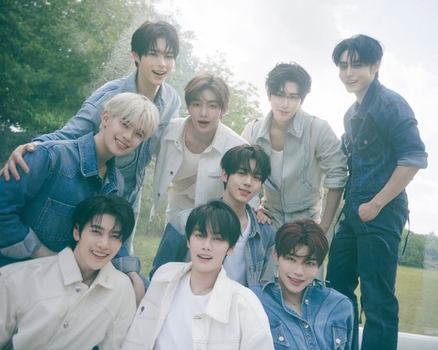 Potret ZEROBASEONE dalam foto konsep full album 'NEVER SAY NEVER' Potret ZEROBASEONE dalam foto konsep full album 'NEVER SAY NEVER'