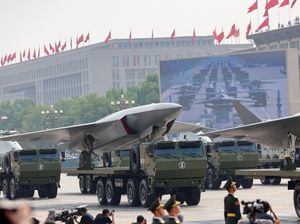 Semarak! China Gelar Parade Militer Pamer Rudal Hipersonik hingga Drone Canggih