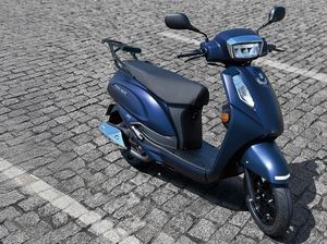 Spesifikasi Skutik Retro Baru Suzuki: Full Tank Bisa Tempuh Jakarta-Tegal