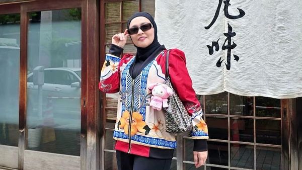 7 Gaya Stylish Astrid Kuya, Dari Santai Liburan hingga Elegan di Acara Resmi