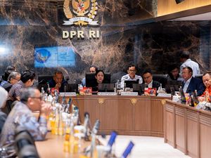 DPR Gelar Urun Rembuk, Puan Tegaskan Komitmen Reformasi Kelembagaan DPR Gelar Urun Rembuk, Puan Tegaskan Komitmen Reformasi Kelembagaan